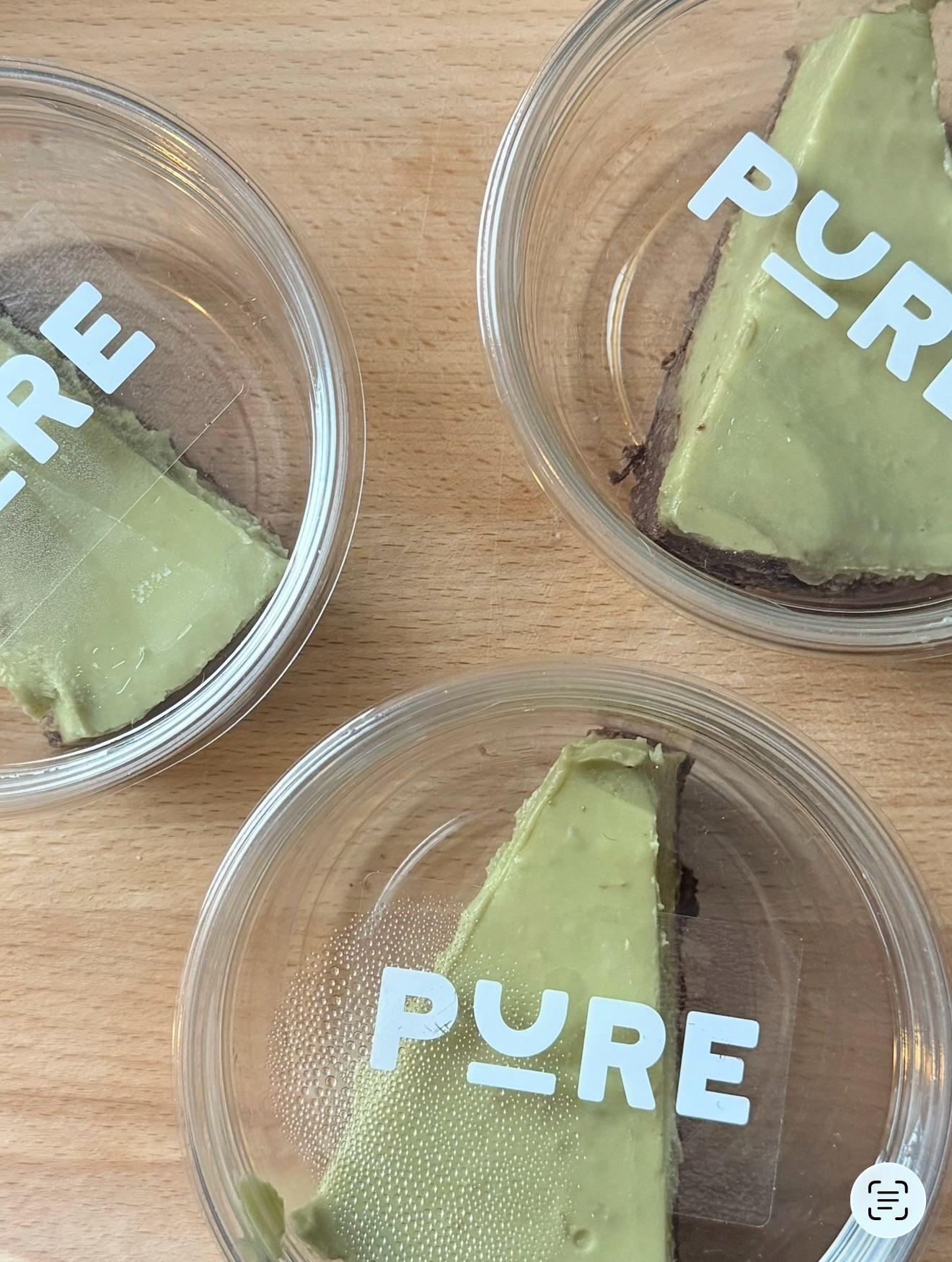 Rawcake-stykker i PURE-begre